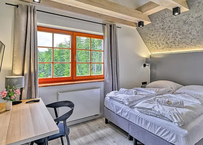 Lola 38 - By Royal Aparts Apartment